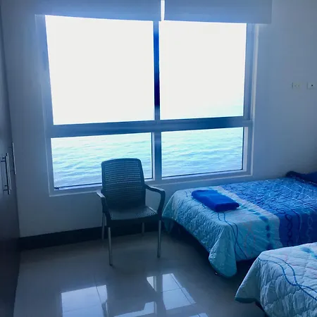 Vista Al Mar Y Cerca Centro Histórico Apartamento