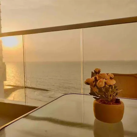 Apartamento Vista Al Mar Y Cerca Centro Histórico